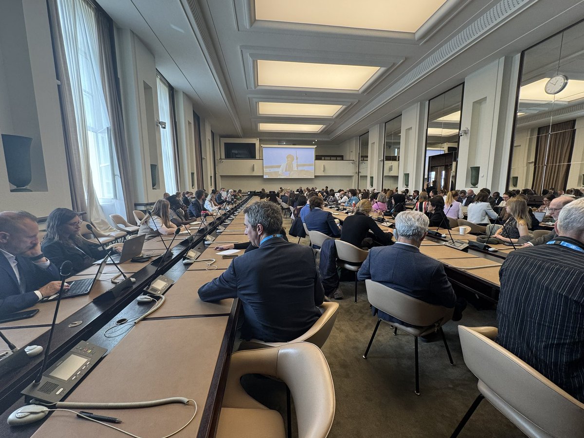 Full house at the climate and health meeting at #WHA78.

The climate is heating up, there’s more disease outbreaks and health systems are under pressure. Great to see hosts of previous COP meetings lining up with Brazil to plan for COP30 and immediate action needed.