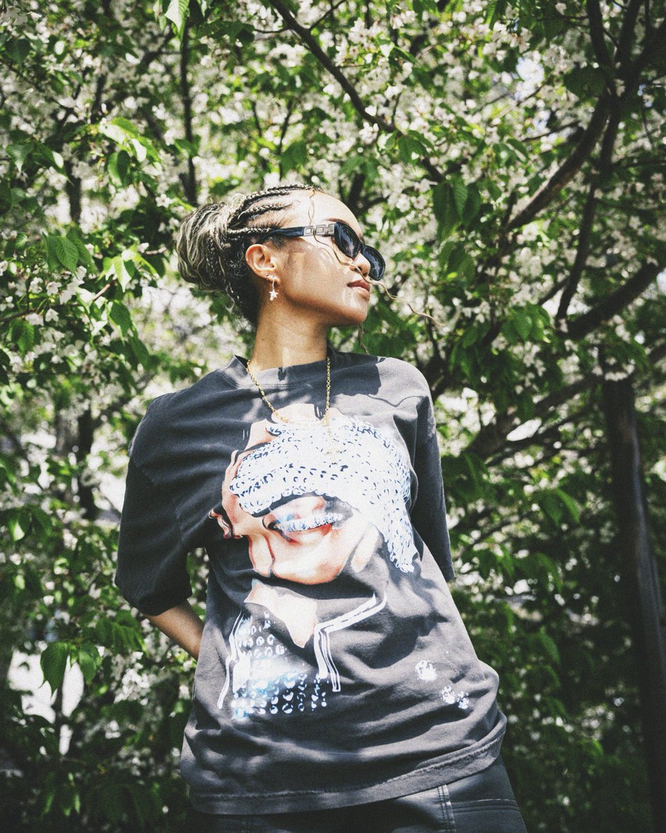 FRINGE™ VIDEO SHOP tweet media