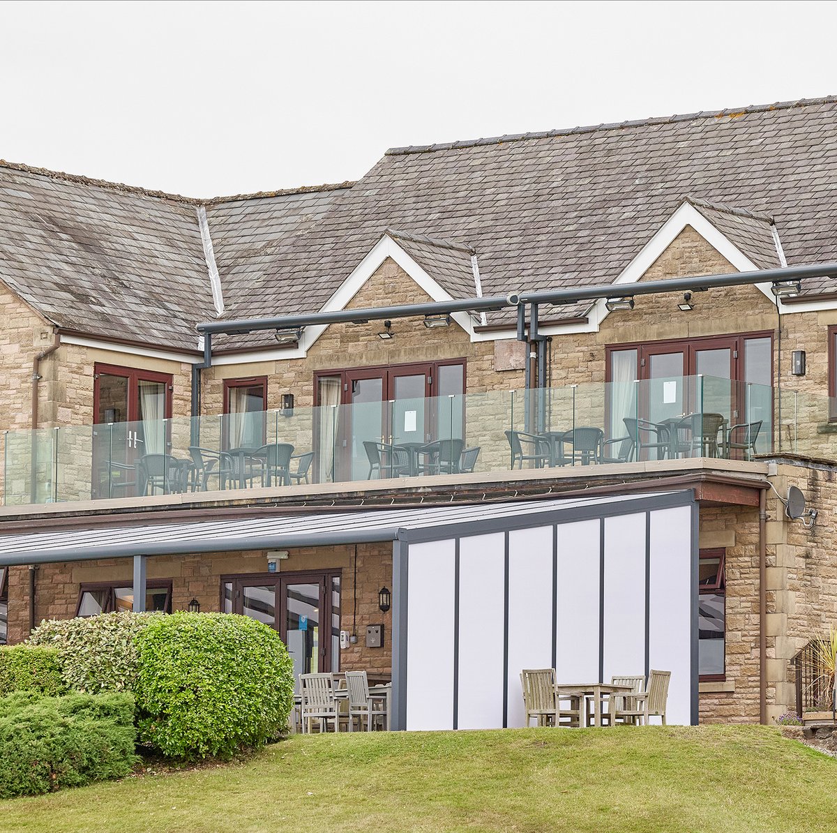 CRL Posiglaze, a fully adjustable glass balustrade system, uses a unique clamping design and a quick and easy adjustable method to align glass panels with no handrail.
.
#balustrade #glassbalustrade #railings