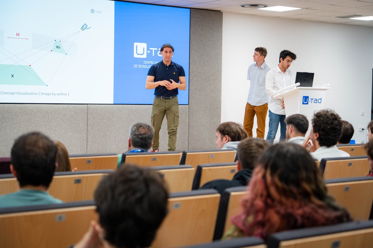 🚀 Proyectos reales, equipos reales, dinámicas reales 🚀 

Alumnos de nuestro Grado Oficial en Ingeniería del Software presentaron sus trabajo finales de Proyectos IV, trabajando como en la industria: por sprints, en grupo y con entrega real.