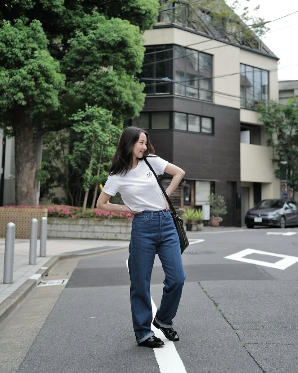 Akiho_Otsubo's tweet photo. ずっと欲しかったデニムを履けてご機嫌🥰
#levis #apc #saintlaurent #ghbass #portrait #ポートレート
https://t.co/lKGG1ygsiT https://t.co/eD9G1Du3Qj