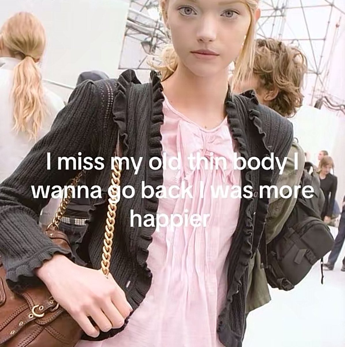 ru ♡ (@ruscvre) on Twitter photo 