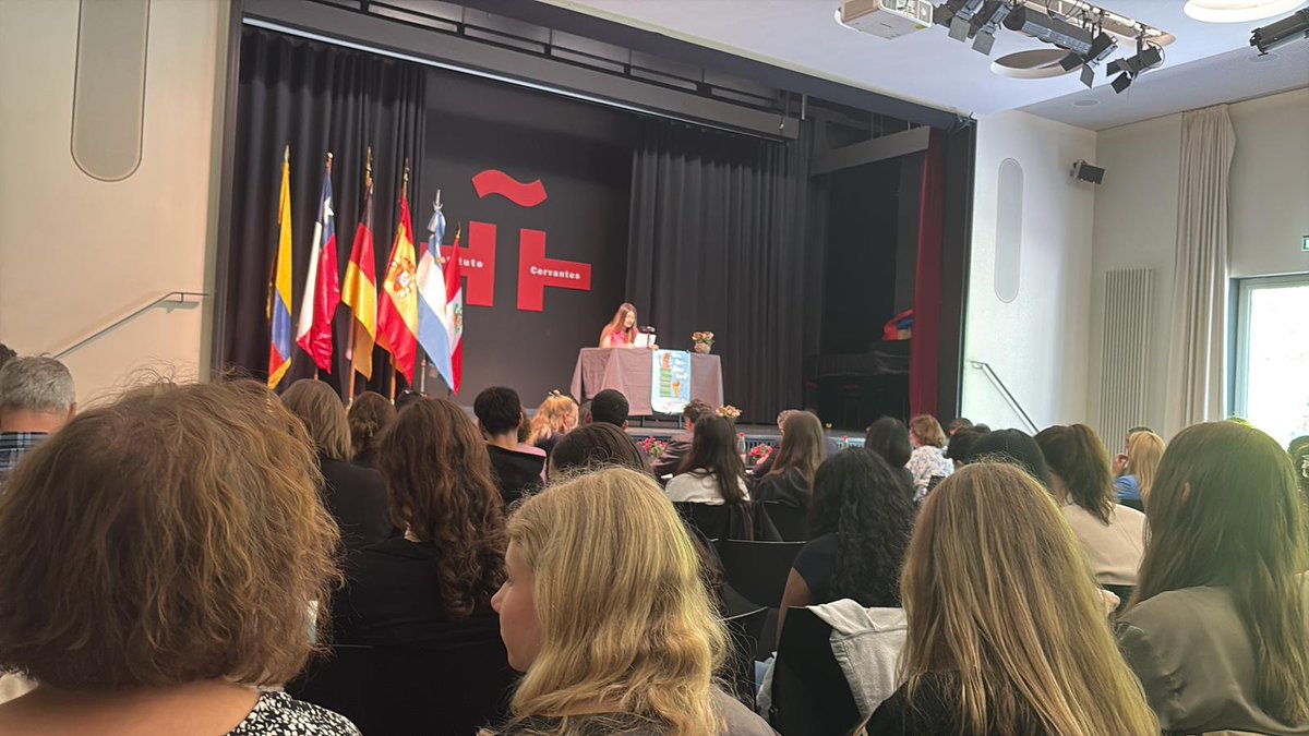 LearnCyL's tweet image. @jcyl  apoya la XIV edición del Concurso de Lectura en Español 🇩🇪🇪🇸  
Organizado por @EduespAlemania, @InstCervantes Fráncfort y la a Asociación Alemana de Profesores de Español (DSV)
¡Una celebración de la lengua y la lectura entre culturas!  
#EspañolParaTodos #LecturaEnEspañol