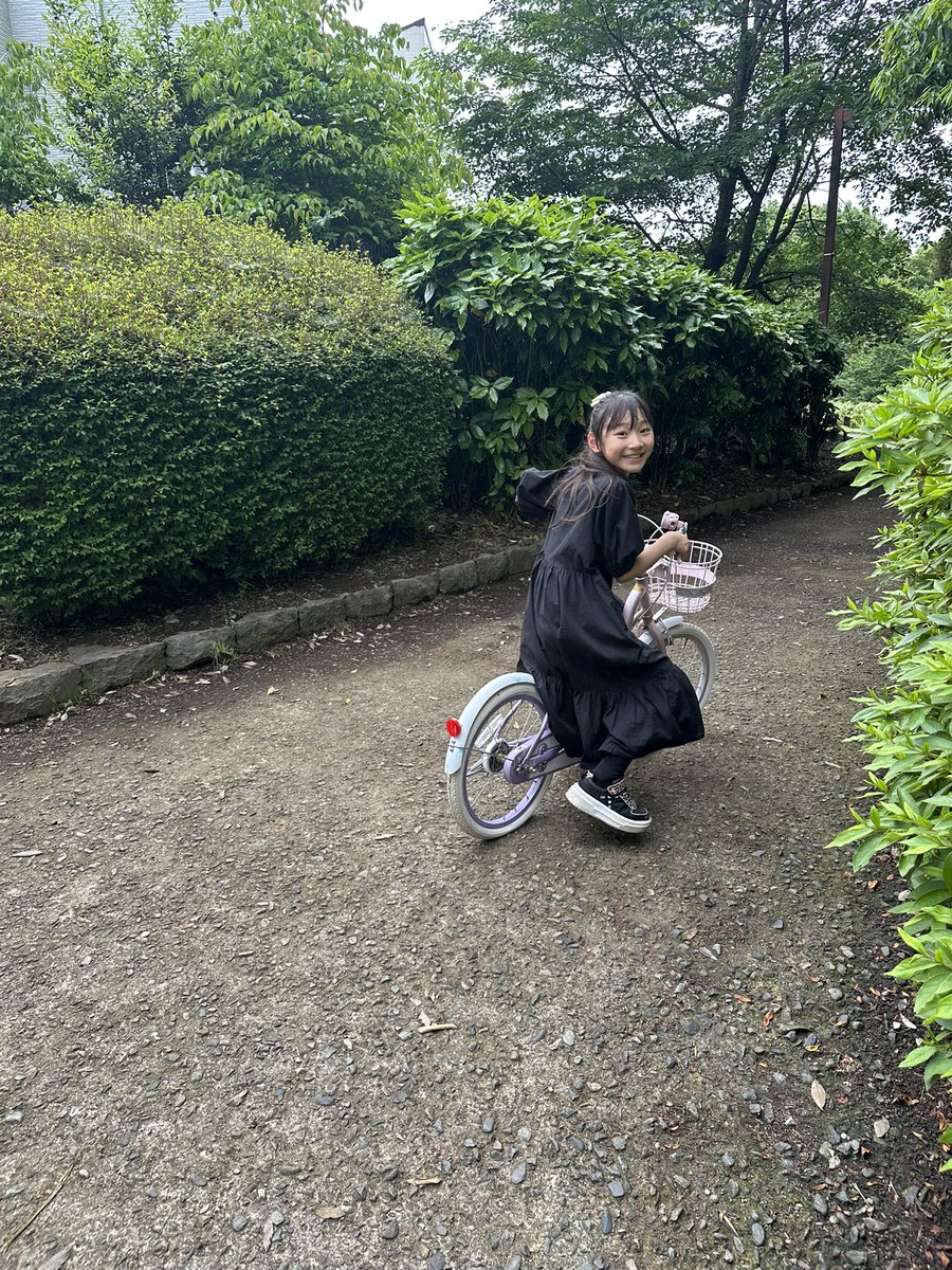 ayakalina629 ↓これとどっちが、あーちゃんの盗んだバイクかな❓🤣