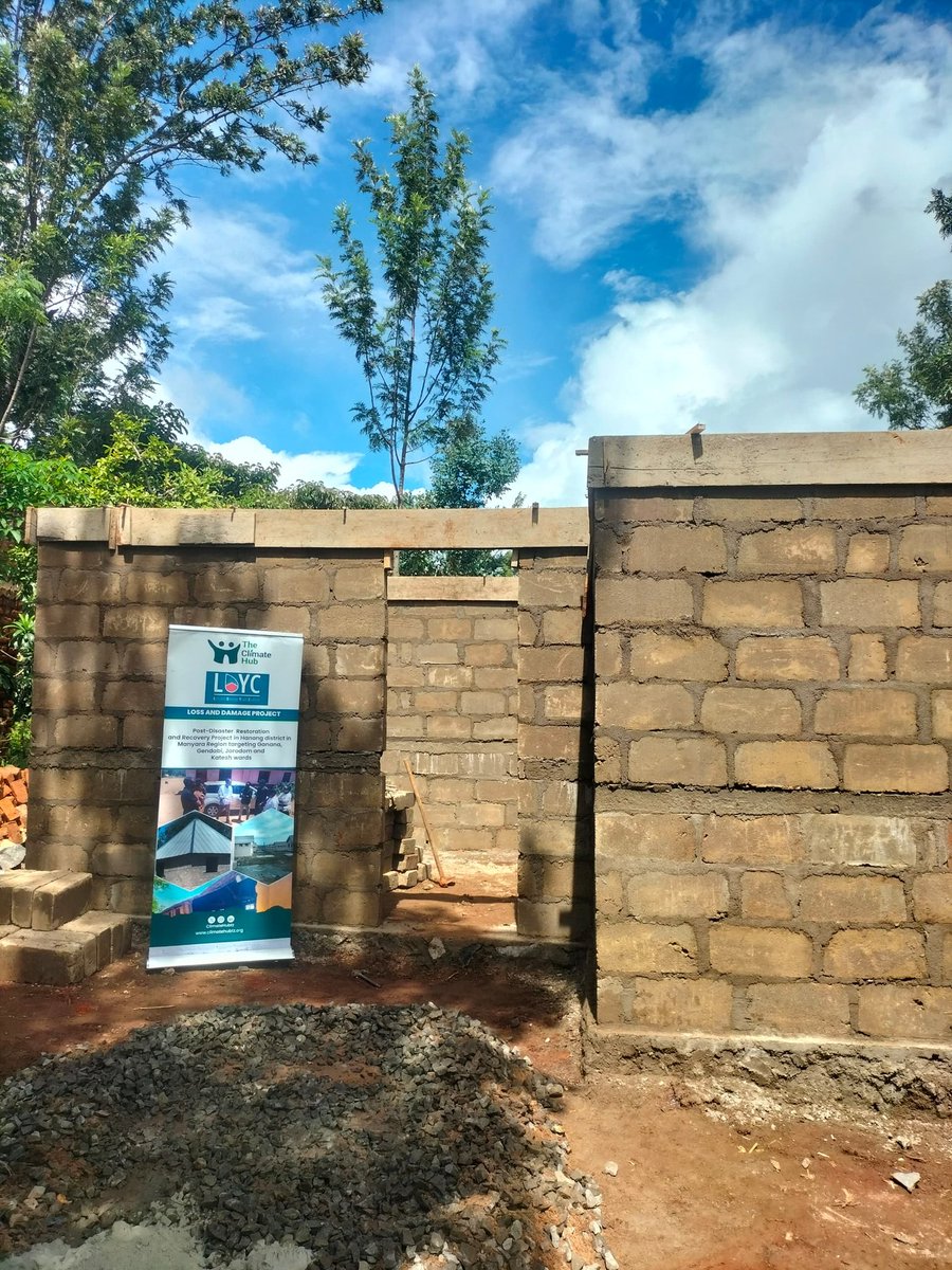 climatehubTz's tweet photo. Beneficiary One, Loss and Damage Manyara Project Update;

Celebrating progress in Hanang District! Thanks to @LossDamageYouth, Mr. Petro Ami Duway’s new home is nearly complete after devastating floods destroyed his. A true win for climate resilience and the community solidarity https://t.co/jwQaNFwUdm