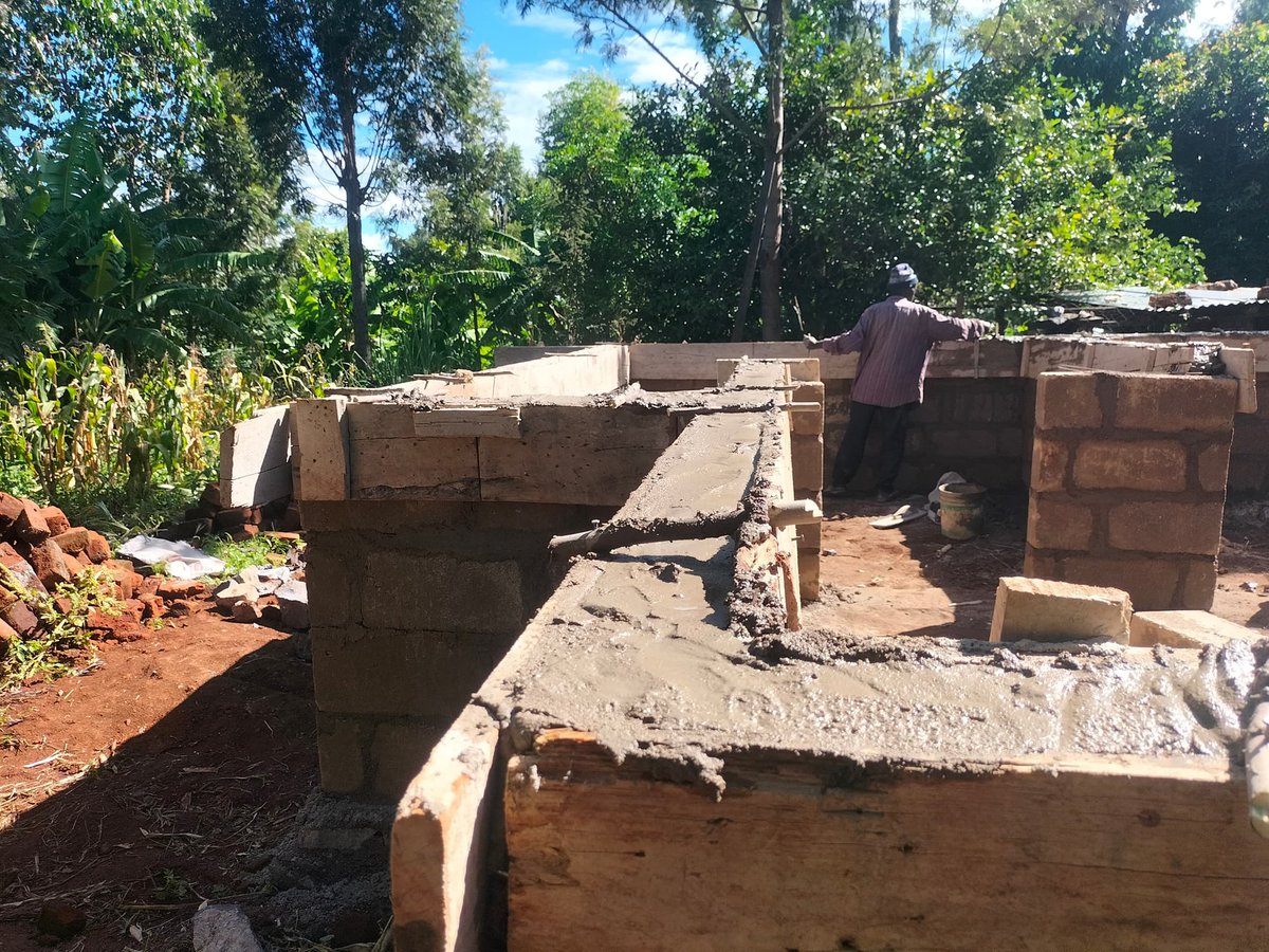 climatehubTz's tweet photo. Beneficiary One, Loss and Damage Manyara Project Update;

Celebrating progress in Hanang District! Thanks to @LossDamageYouth, Mr. Petro Ami Duway’s new home is nearly complete after devastating floods destroyed his. A true win for climate resilience and the community solidarity https://t.co/jwQaNFwUdm