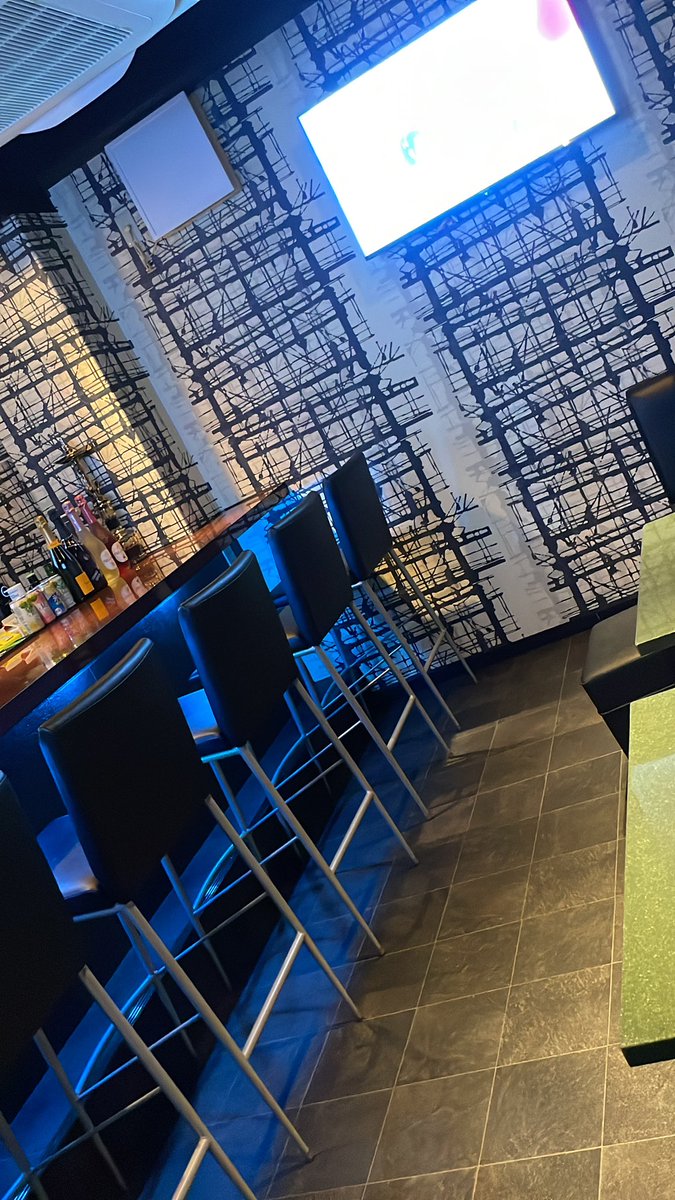 オープンしました‼️

ご来店お待ちしております😁✨

#大阪 #ミナミ #宗右衛門町  #難波 #心斎橋  #道頓堀  #BAR  #二次会  #カラオケ  #飲み放題  #シーシャ  #シーシャバー