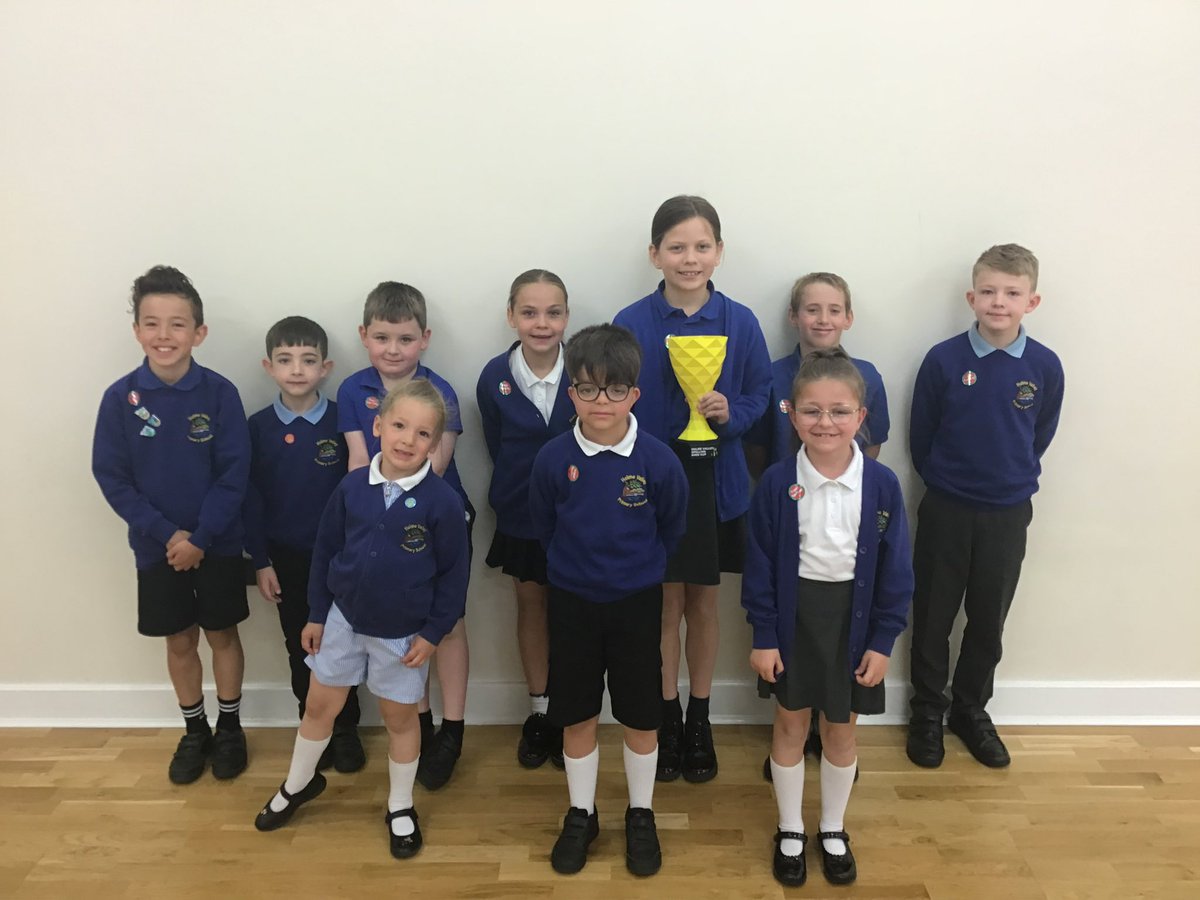HolmeValleySch's tweet image. Well done! 

Great to start to the week - our @TTRockStars and spelling shed stars for this week 🎸🐝

#Reward #WellDone #HomeLearning