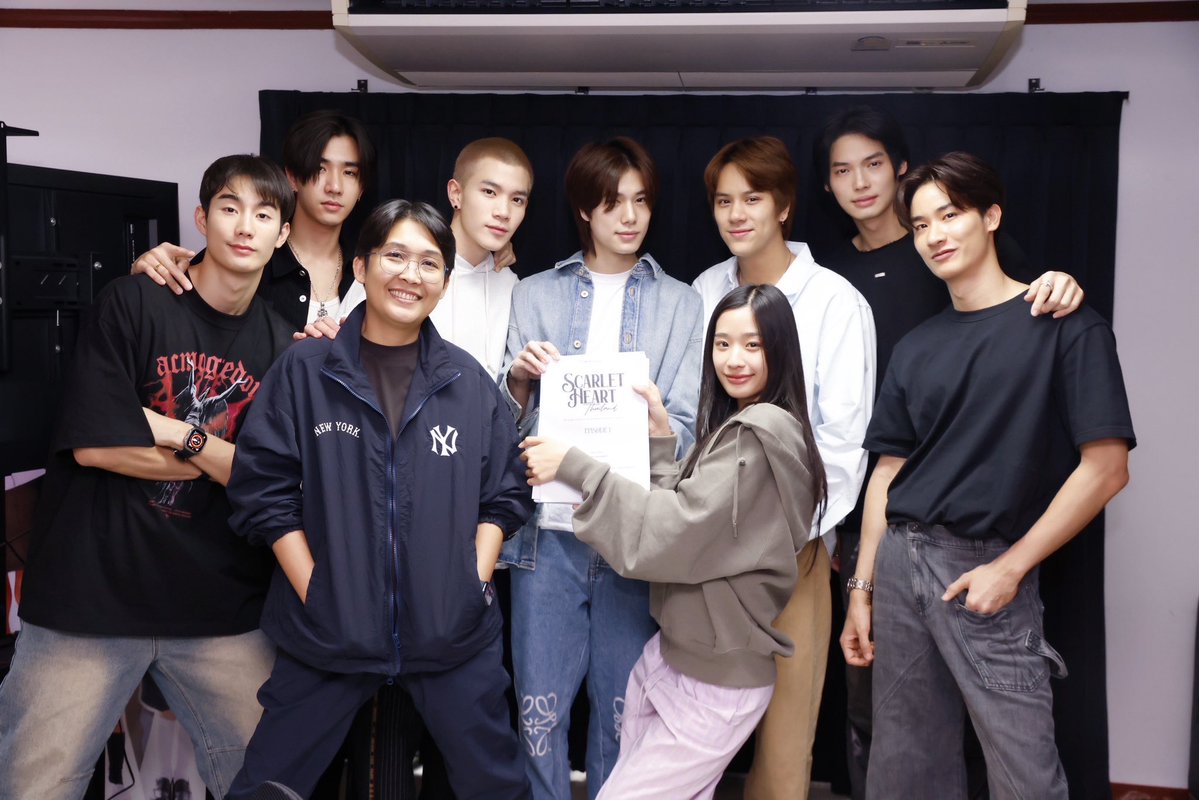 Scarlet Heart Thailand (@scarletheartth) on Twitter photo ๑๙.๐๕.๒๕๖๘
”Scarlet Heart Thailand“
#ScarletHeartTH
#GMMTV
<a href="/tontawan_t/">ㄸu</a> <a href="/winmetawin/">Winmetawin</a> <a href="/mynameisnanon/">NANON</a> <a href="/phuwintang/">phuwintang</a> <a href="/perthppe/">PERTHPPE</a> <a href="/fforcejs/">พี่อาร์ค (ฟอสสึ) ⚙️ (P’ARC) CE45</a> <a href="/Tawan_V/">เทย์ทาวาฬ</a> <a href="/tawattannn/">FOURTH</a> ๑๙.๐๕.๒๕๖๘
”Scarlet Heart Thailand“
#ScarletHeartTH
#GMMTV
<a href="/tontawan_t/">ㄸu</a> <a href="/winmetawin/">Winmetawin</a> <a href="/mynameisnanon/">NANON</a> <a href="/phuwintang/">phuwintang</a> <a href="/perthppe/">PERTHPPE</a> <a href="/fforcejs/">พี่อาร์ค (ฟอสสึ) ⚙️ (P’ARC) CE45</a> <a href="/Tawan_V/">เทย์ทาวาฬ</a> <a href="/tawattannn/">FOURTH</a>
