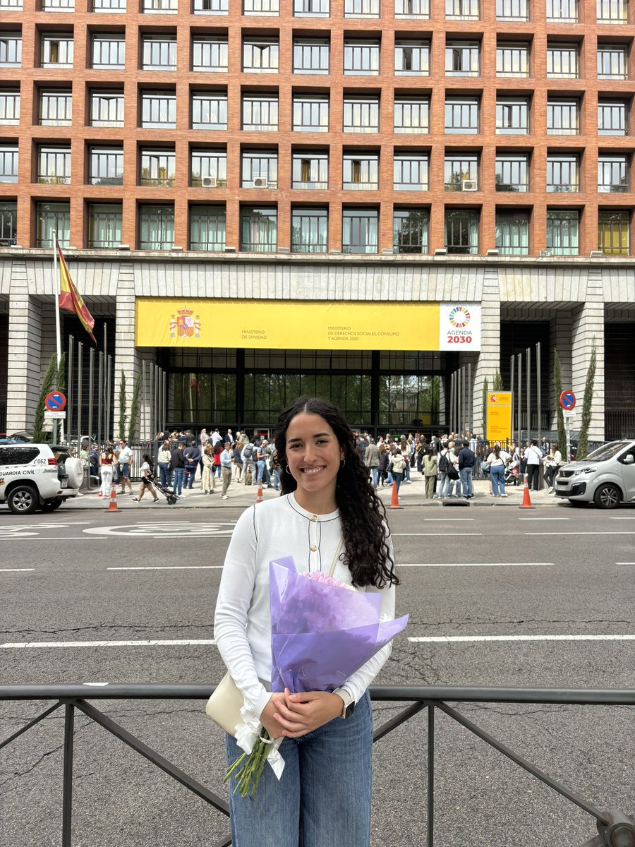 _justpaula_'s tweet image. r1 de la especialidad que me eligió mucho antes que yo a ella🤞🏻