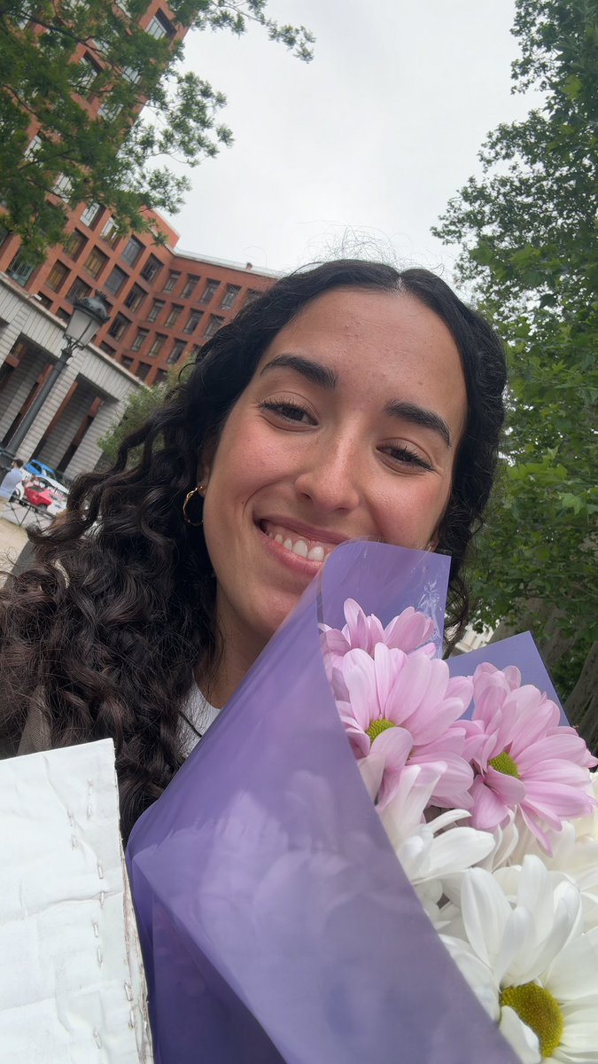 _justpaula_'s tweet image. r1 de la especialidad que me eligió mucho antes que yo a ella🤞🏻