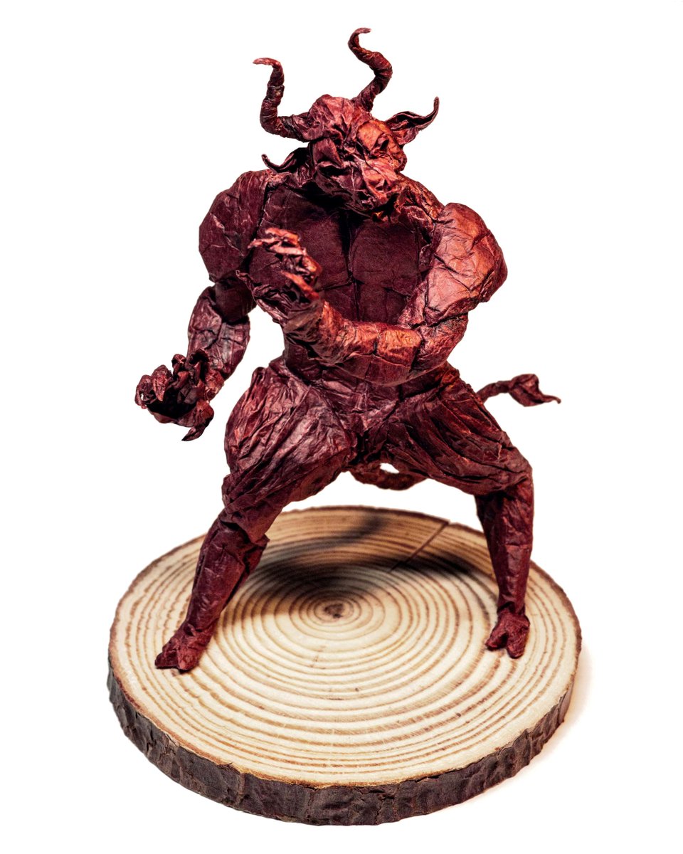 mayuncchigami's tweet photo. "Minotaur", designed by Satoshi Kamiya.
Uncut square piece of double-tissue paper, 50x50 cm.

https://t.co/bWLvj5r4fa

#折り紙 #종이접기 #origami #papiroflexia #origamiart #paperfolding #art #sculpting #photography #greek #mythology #fantasy #minotaur #beast https://t.co/7ookwZg0Gh