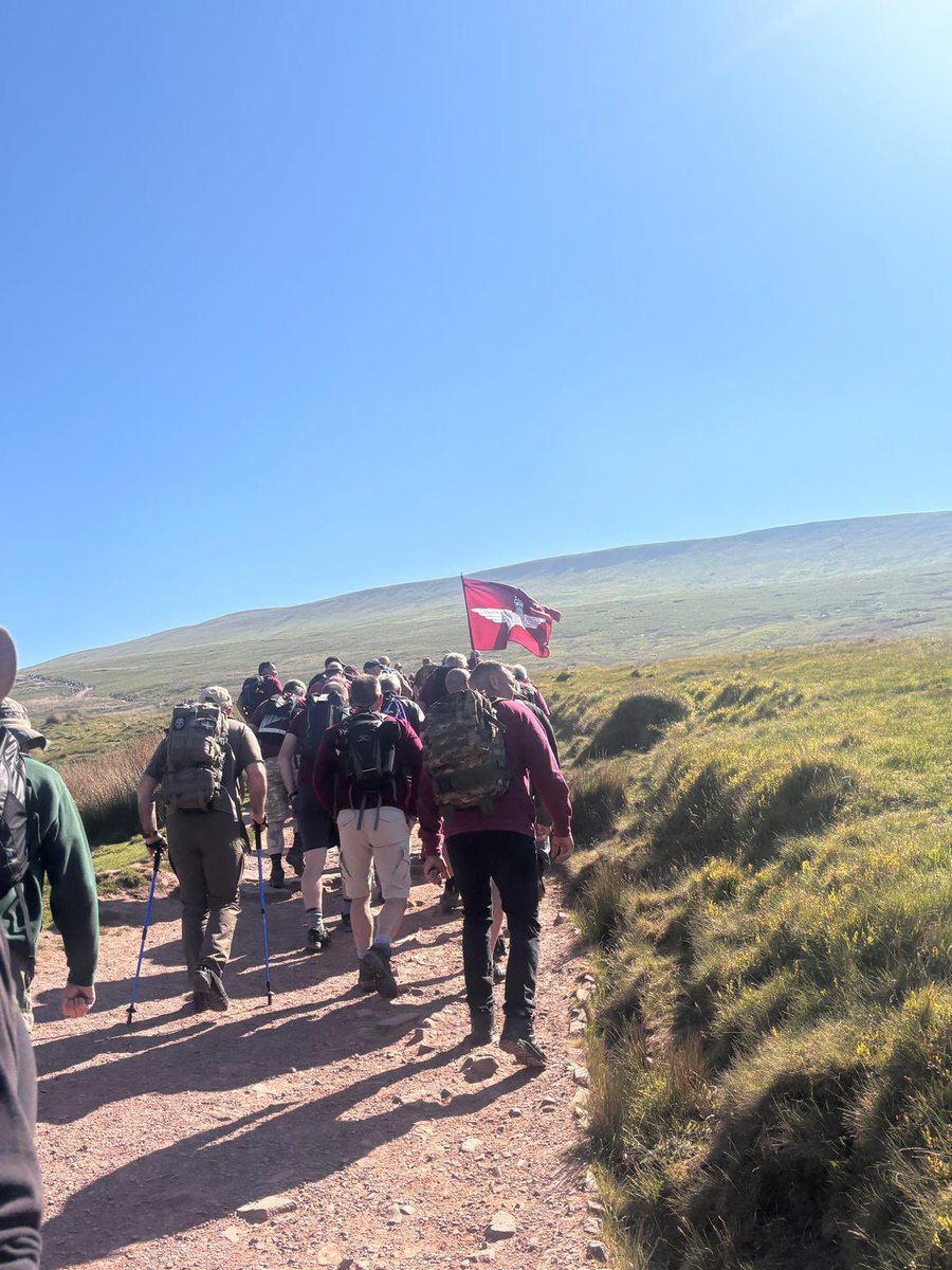TheParachuteReg's tweet image. BAFC Fan Dance weekend!
Ready for anything 🇬🇧🆎
#Fandance
#Penyfan
#wales
#Paras
#Parachuteregiment