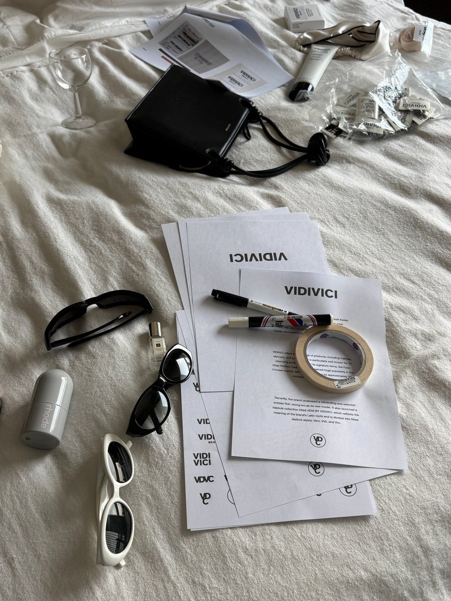 VIDIVICIっていう韓国コスメがコンセプトもドタイプやし、モデルもカズハなん私得すぎる🤦🏻‍♀️かわええ。。
次渡韓したら絶対買う！！！