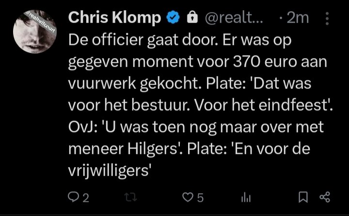 DennisMadrox's tweet photo. Dus zijn trouwe Youstie-Band heeft dit Feestje ook gemist..
Ik gok dat ze allen zéér benieuwd waren naar iets dat een 'Rood machine' heet.
#Batsaaa
#roodmachine
#gesponserdvanuitdevereniging https://t.co/gqZL8RvCpB