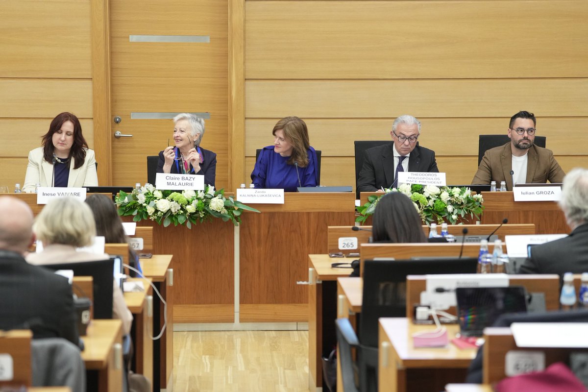 Latvijas Platforma attīstības sadarbībai (LAPAS) (@lapas_lv) on Twitter photo #LAPAS direktore Inese Vaivare  seminārā “Pilsoniskās sabiedrības noturība krīzēs” kopā 🇱🇻🇺🇦🇲🇩 ekspertiem analizēja NVO pieredzi militāro un dabas krīžu laikā, uzsvēra prevencijas nozīmi un uzticības, sadarbības lomu kopienu noturībā. Vairāk: bit.ly/4j78ZuM #LAPAS direktore Inese Vaivare  seminārā “Pilsoniskās sabiedrības noturība krīzēs” kopā 🇱🇻🇺🇦🇲🇩 ekspertiem analizēja NVO pieredzi militāro un dabas krīžu laikā, uzsvēra prevencijas nozīmi un uzticības, sadarbības lomu kopienu noturībā. Vairāk: bit.ly/4j78ZuM