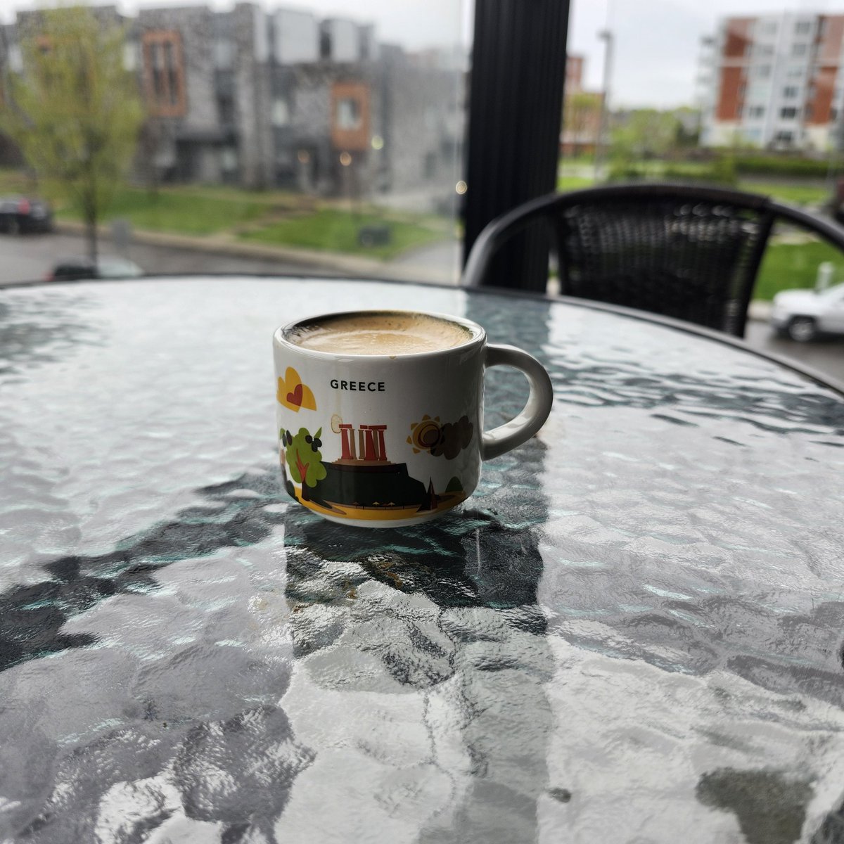 De retour à la réalité. Ce fut un excellent deux semaines. Le café est vraiment requis pour combattre le jetlag