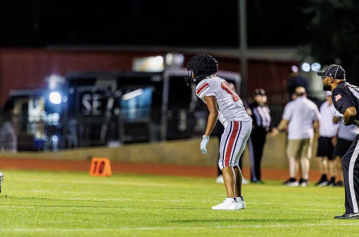 KamBritton6's tweet image. spring ball over time to work in the summer 🔒🔒
@CoachBates7 @CoachHButler @ShadesValleyFB