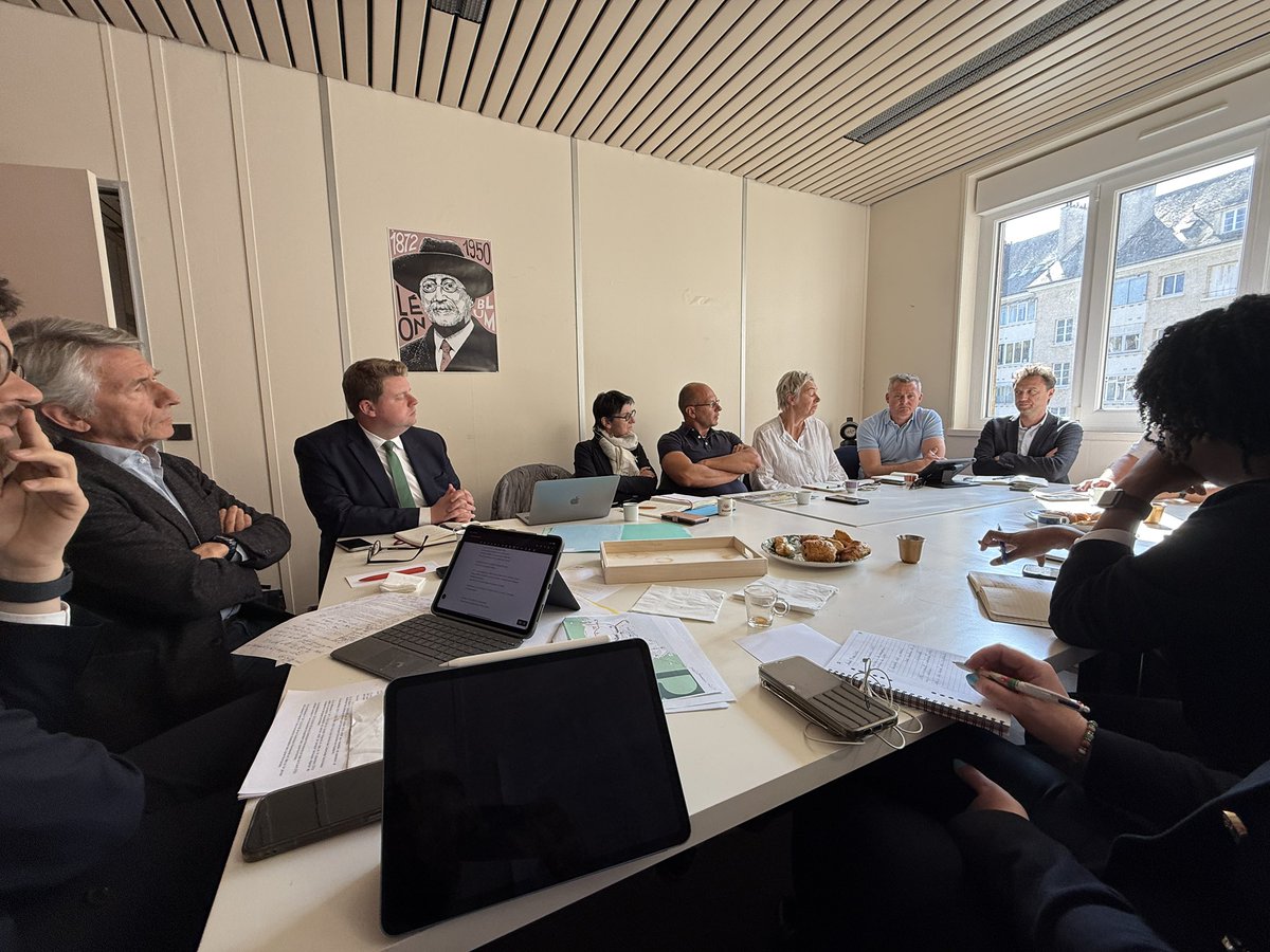 🚆 Ce matin à Caen, travail collectif avec élus, cheminots, usagers et SNCF sur l’avenir du rail en #Normandie :
❗ Incertitudes sur la mise en concurrence
❗ Inquiétude Paris–Cherbourg en 2027/28
📣 Pour un service fiable et ambitieux, à la hauteur des besoins du territoire.