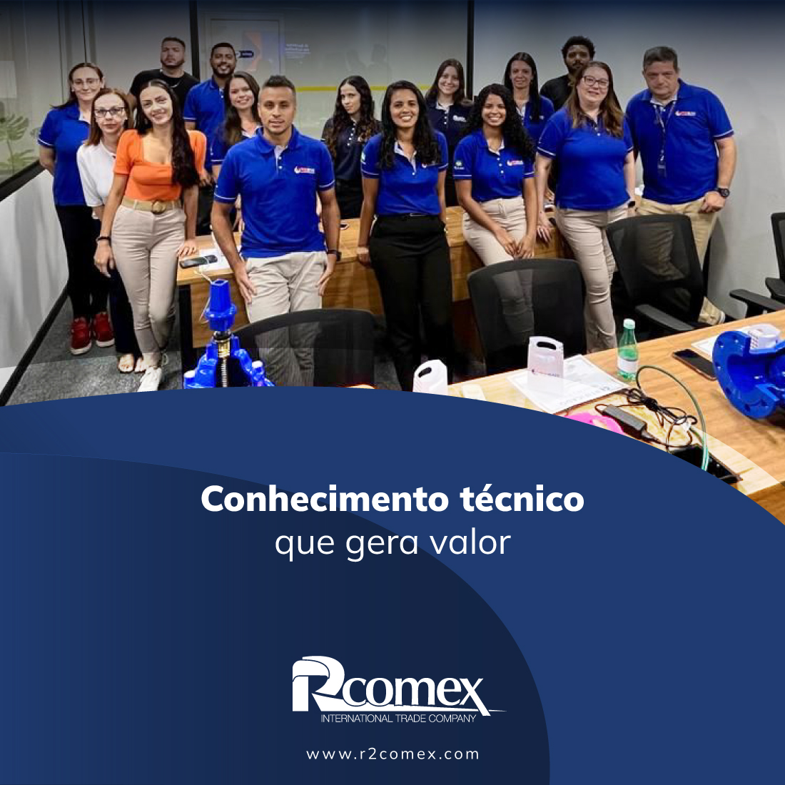 R2comex's tweet photo. No dia 14/03/2024, a R2 Comex teve a honra de receber a @r2.san, uma empresa do grupo para um treinamento prático sobre produtos comercializados, com foco em válvulas e tubos.

A capacitação foi conduzida com excelência pela gerente de conta Nubia Oliveira, que detalhou as aplicações e diferenciais dos produtos.

Na sequência, o Diretor Rodrigo Dantas que apresentou a parte institucional, reforçando os valores e a estrutura que consolidam a força do grupo no mercado.

Essa troca de conhecimento fortalece a expertise da R2 Comex e eleva a performance em soluções técnicas para o comércio exterior.
🇺🇲 Technical knowledge that generates value

On 14/03/2024, R2 Comex had the honor of hosting a company from the group for practical training on the products it sells, with a focus on valves and pipes. The training was conducted with excellence by account manager Núbia Oliveira, who detailed the applications and differentials of the products.

Afterwards, director Rodrigo Dantas presented the institutional part, reinforcing the values and structure that consolidate the group's strength in the market.

This exchange of knowledge strengthens R2 Comex's expertise and raises its performance in technical solutions for foreign trade.

From anywhere to anywhere

☎️ +55 (11) 2361-9691
📧 r2comex@r2comex.com
🌐 https://t.co/GTKacKSFLb

#r2comex #unielocomunicacao #aço #comex #comexlovers #trading #tradingcompany #construcaocivil
