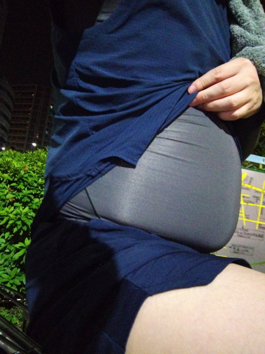younggainer315's tweet photo. I kinda wanna pack on more soft, jiggly fat, you know? https://t.co/3C0J9BUlWu
