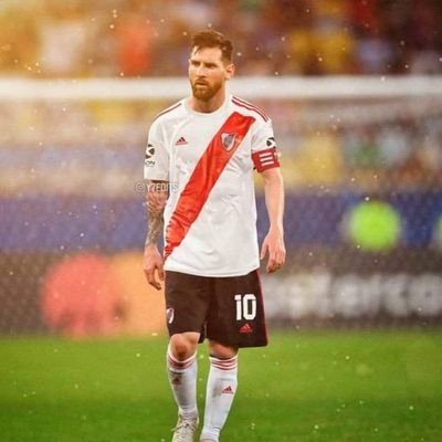_franco30_'s tweet photo. De donde salió esta idea? No sé, pero yo apoyo

#MessiARiver https://t.co/CEpMehgfFC
