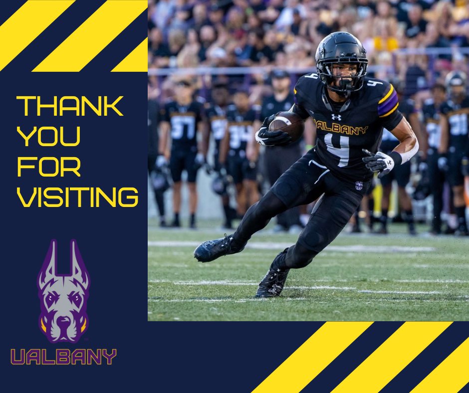 ThisisCoachHolt's tweet photo. Thank you @Coach_Calabrese and @UAlbanyFootball for stopping by and speaking with our @MountToday Student-Athletes. Good Luck next season! https://t.co/IXdYc9LKfm