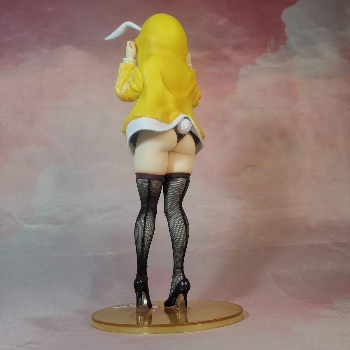 🐰💛

Sakura - Shyness Bunny Hinata
(Ami Ami Exclusive) 

Merk: KoiKoi
Scale: 1/6
Sculptor: AOSHIBA
Paint Master: namoji