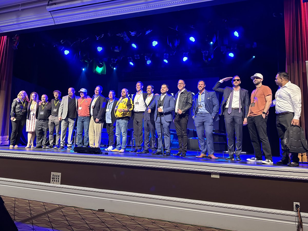 RayFuentesIO's tweet image. Just 11 days until #XRPLasVegas2025! ⚡️

Fired up to interview legends like @GregKidd, @GiancarloMKTS, @JasonCozens, @JohnEDeaton1, @NanceofUphold, @BooneBergsma and more. 🎤😎

Proud to support @GetMerlinCrypto with real-time coverage. #ExitStrategy 🚀 

#XRPLV25 #XRP #Web3