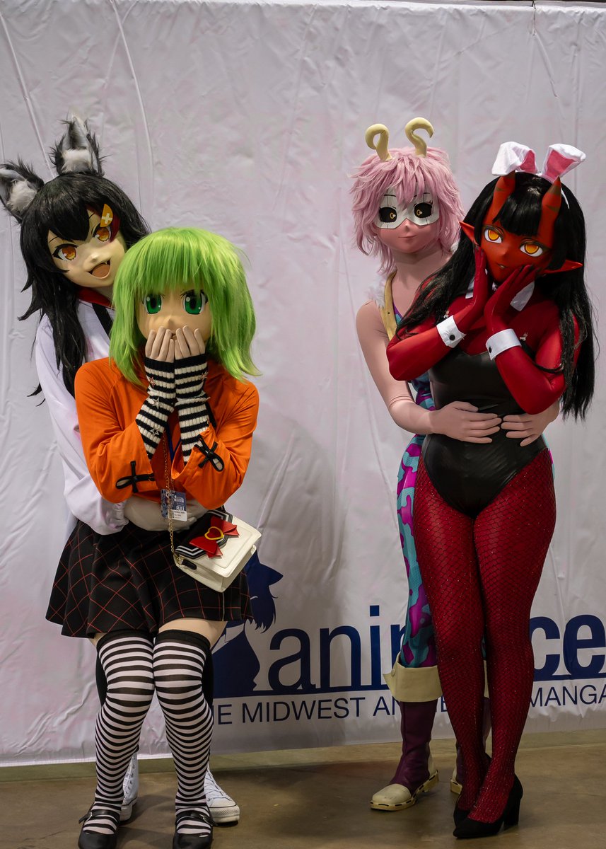 Meeting these two irl was one of the highlights of this weekend. Super sweet couple, and a joy to be with. I miss yall 😭🥹 

🐾 <a href="/BadlandBanshee/">Banshee</a>
💚 <a href="/IcyGelatoGirl/">Scout Kigu/Ryuko → ACEN 2025</a>
📷 <a href="/RealsTori762/">Reals</a>