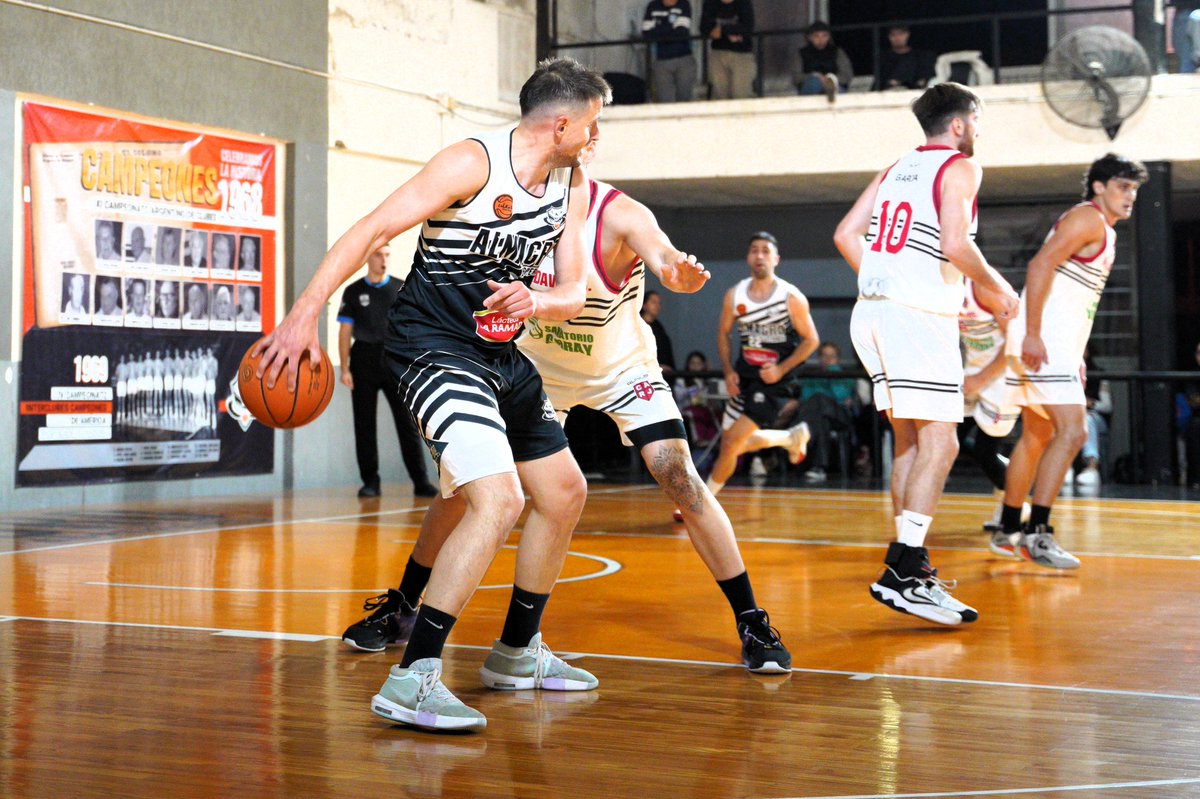 🦅 <a href="/ClubAlmagro_ok/">Club Almagro</a> impuso condiciones en El Nido y barrió la serie ante Rivadavia

🖇️ argentina.basketball/liga-federal/n…