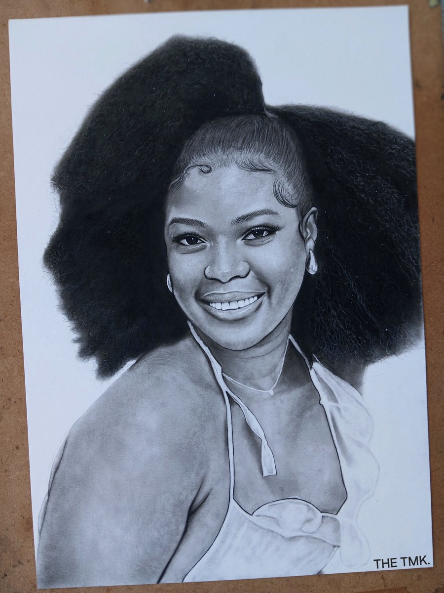 RealTmk_'s tweet photo. My New Pencil drawing of AZANA ✨️ https://t.co/hAU0w7ckjd