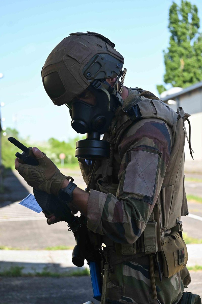 Chef de corps du 3e régiment de hussards tweet media