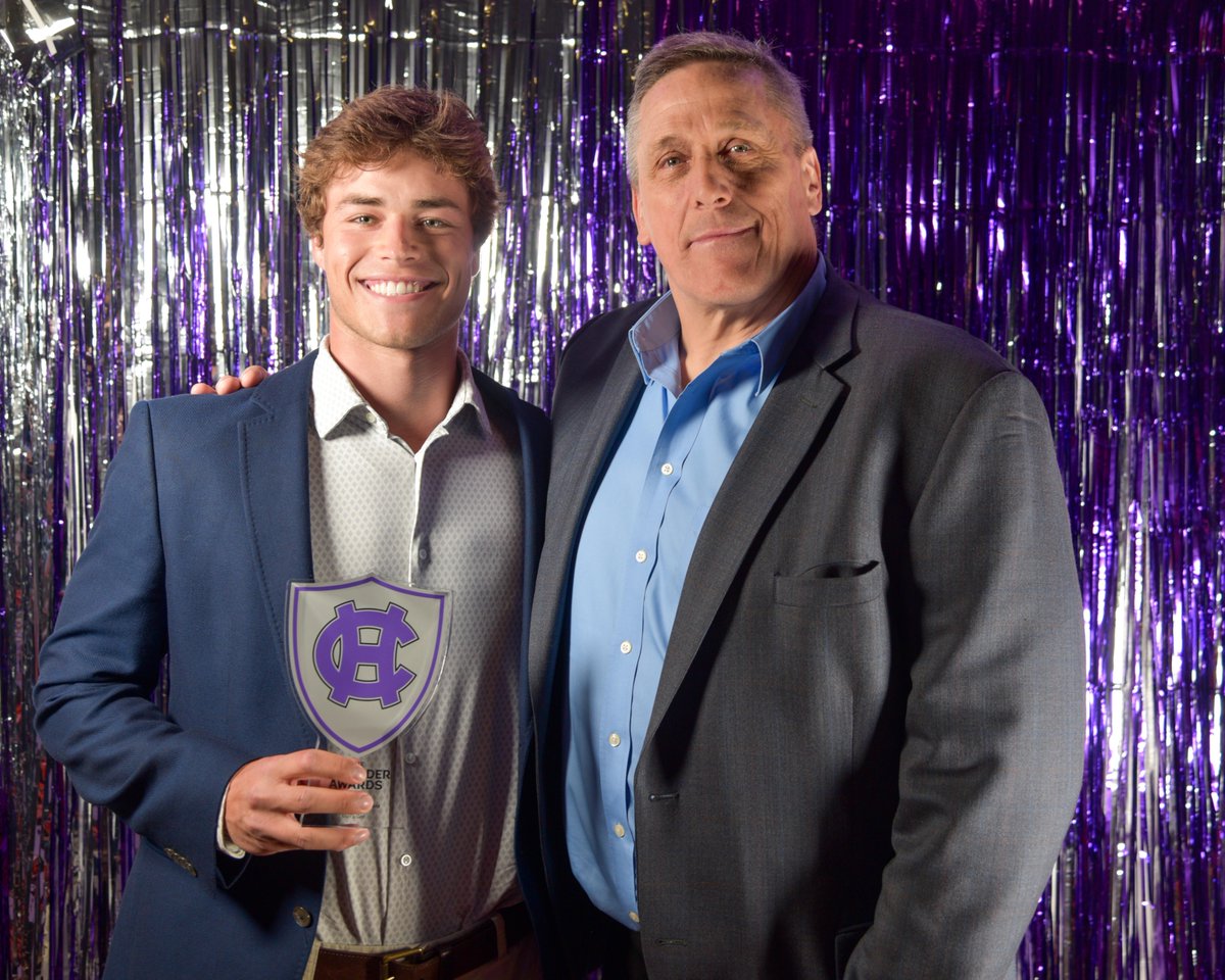 Owen Egan of @HCrossmgolf is the 2024-25 recipient of the Daniel Allen Sportsmanship Award!

The Allen Award is presented to the player whose unselfish teamwork and dedication to the good of the team reflect the values lived by Coach Allen.

📰 tinyurl.com/34ez5eet

#GoCrossGo