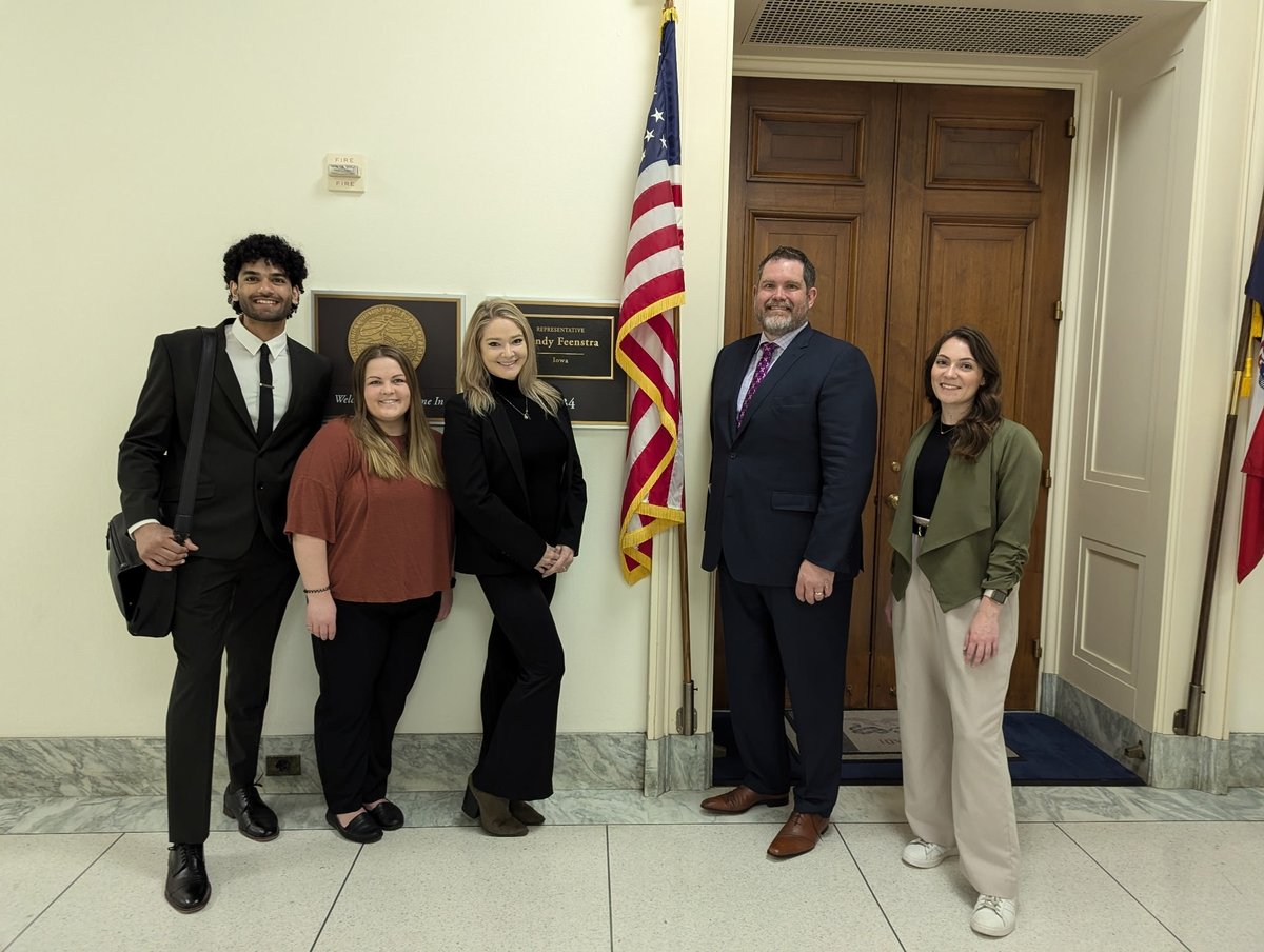 IowaACP's tweet image. Thank you to those who took time out of their busy schedules to advocate for our patients and physicians of Iowa!