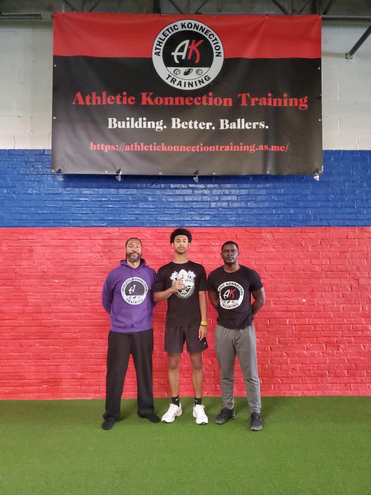 Anthony Carter (@carter_alc) on Twitter photo Putting in work this off season with <a href="/CoachBrownAK/">AthleticKonnectionTraining</a> ! <a href="/CelticsFootball/">Providence Catholic Football</a> Putting in work this off season with <a href="/CoachBrownAK/">AthleticKonnectionTraining</a> ! <a href="/CelticsFootball/">Providence Catholic Football</a>