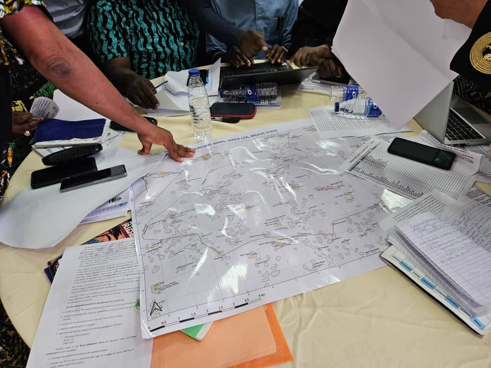 Last week, GRID3 attended national training of trainers sessions in Abuja for an upcoming integrated measles-rubella campaign. We provided microplanning maps for all northern states + Lagos and Ogun. At the training, we presented on the maps + ran sessions on their use.