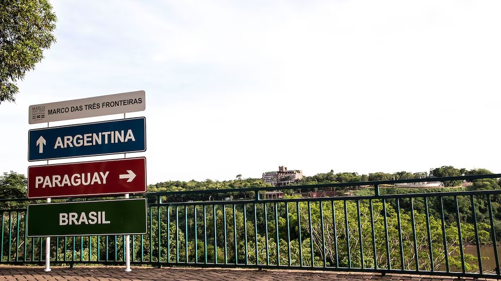 10 MILLONES DE DÓLARES / EEUU ofrece recompensa para desmantelar redes de Hezbollah en la Triple Frontera
La medida es para obtener información que permita interrumpir los mecanismos de financiación del grupo terrorista en el límite compartido entre Argentina, Brasil y Paraguay