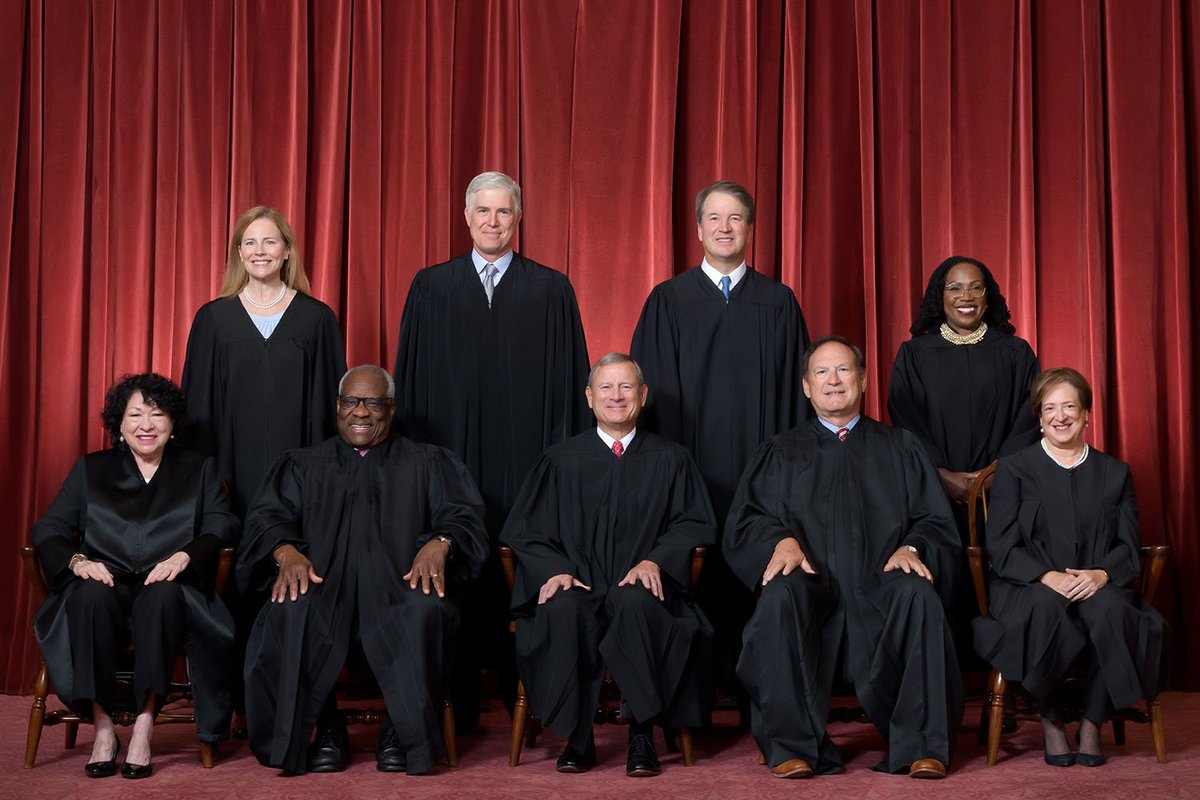 EricLDaugh's tweet image. 🚨 #BREAKING: U.S. Supreme Court REMOVES a judge's block on Trump canceling legal status for over 500K aliens who came in under Biden's "parole" program, for now - Fox
MANY more will become eligible for deportation. Legal VICTORY.