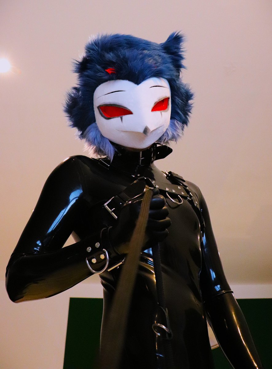Who's a good little imp? #stolas #NSFW #fursuit #latex #rubber  #fetish #helluvaboss #stolasnsfw