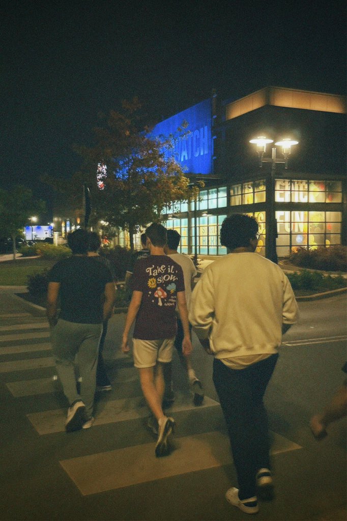 rootuh_'s tweet image. goodbye huntsville

2-0 @UAHEsports 
2-0 @nineresports 
3-1 UAH

unfortunate circumstances regarding the tournament but made some good memories with the boys and still had a lot of fun meeting everyone. thank you to @EsportsSEL and UAH for hosting and i hope to see you guys again