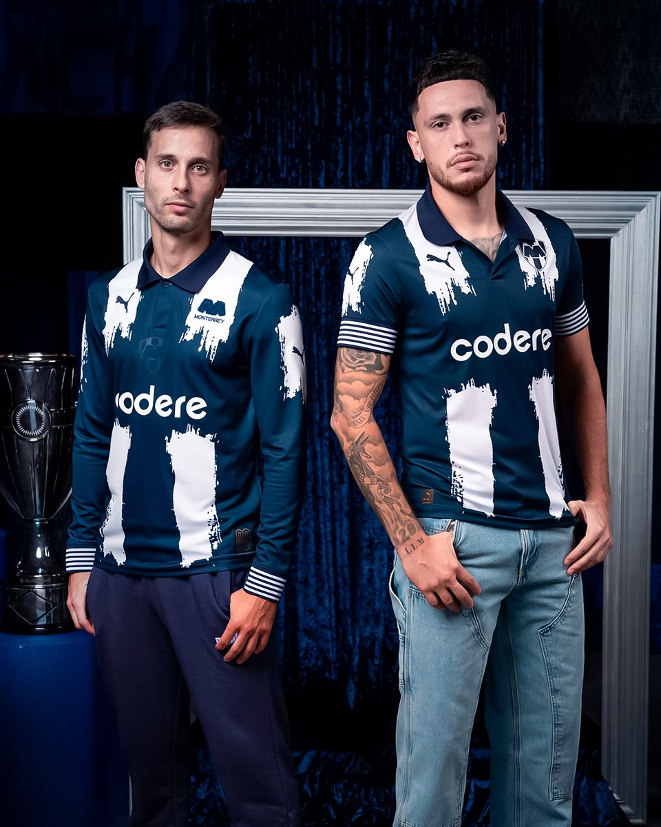 Rayados's tweet photo. Tradición, Pasión… y Orgullo Rayado. Así se representa el #MonterreyAnteElMundo. 🇲🇽🌎Ⓜ️

#80CFM https://t.co/anTLPN2D6R