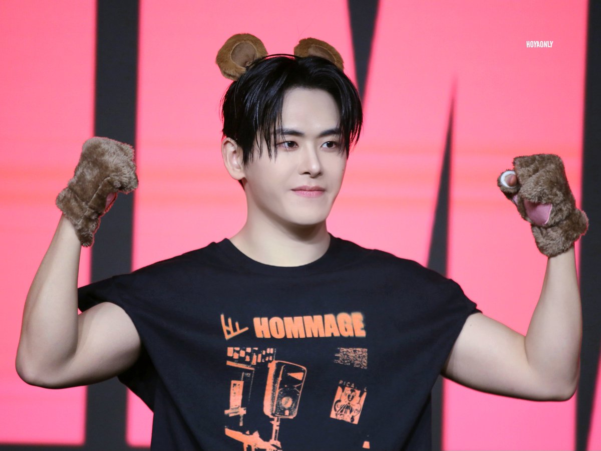 250510 이호원 팬미팅 Hommage
곰돌이가 너무 잘 생겼어요 🐻 

#호원 #호야 #HOYA #HOWON 
#イホウォン #이호원 #ホヤ