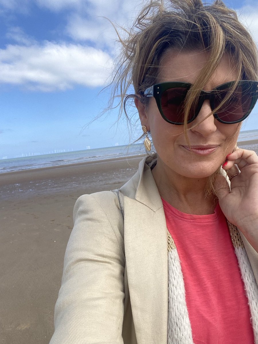 Hey everyone! Follow me on Insta georgia_mann1 and I will considerably up my social media game I promise* [may include a lot of dog and cat orientated content]