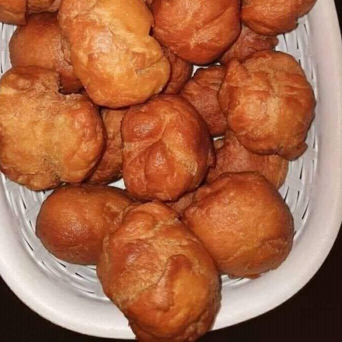 Yeheish's tweet photo. We know this isn’t a healthy meal. But this is all we can afford. We advise people to eat healthy, yet we survive on unhealthy food ourselves. The irony of being a health professional in Ethiopia.

#EthiopianHealthStrike #EthioMedProtest https://t.co/XuupMDlqiN