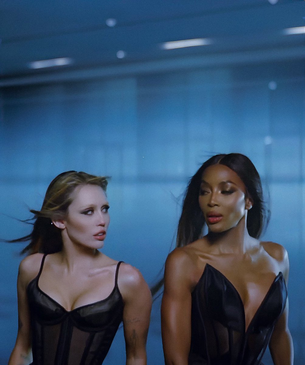 oh they’re about to EAT