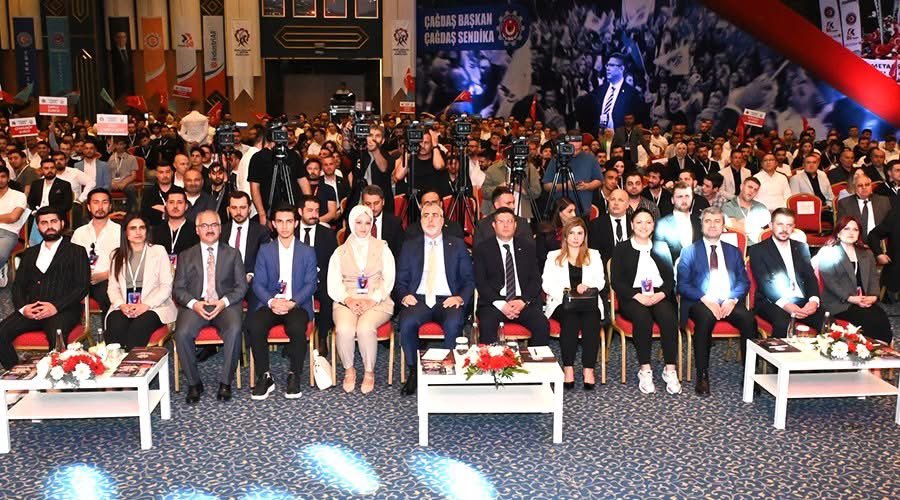 GENÇ İŞÇİLER 2. BÜYÜK KURULTAYI ANKARA’DA TOPLANDI

Genç İşçiler Büyük Kurultayı 18-19 Mayıs 2025 tarihleri arasında Ankara’da toplandı.

Haberin detayları için: bit.ly/45eE5NO