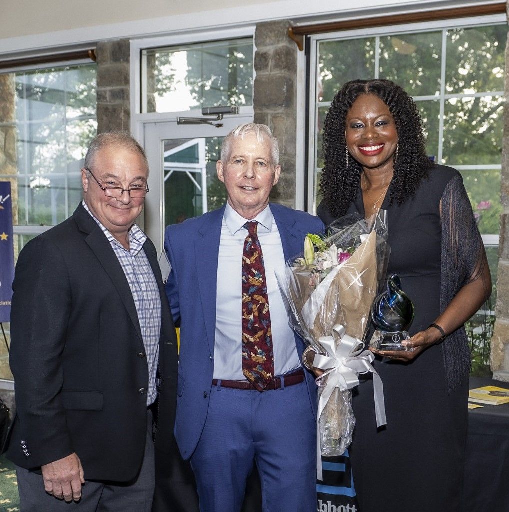 Congratulations to Camelia Lawrence, MD, who received the Dominick V. Sorge, MD Distinguished Community Service Award at this year’s GBMA Award Ceremony, presented by Easton First Selectman David Bindelglass, MD and GBMA Chairman Dennis Williams, MD.