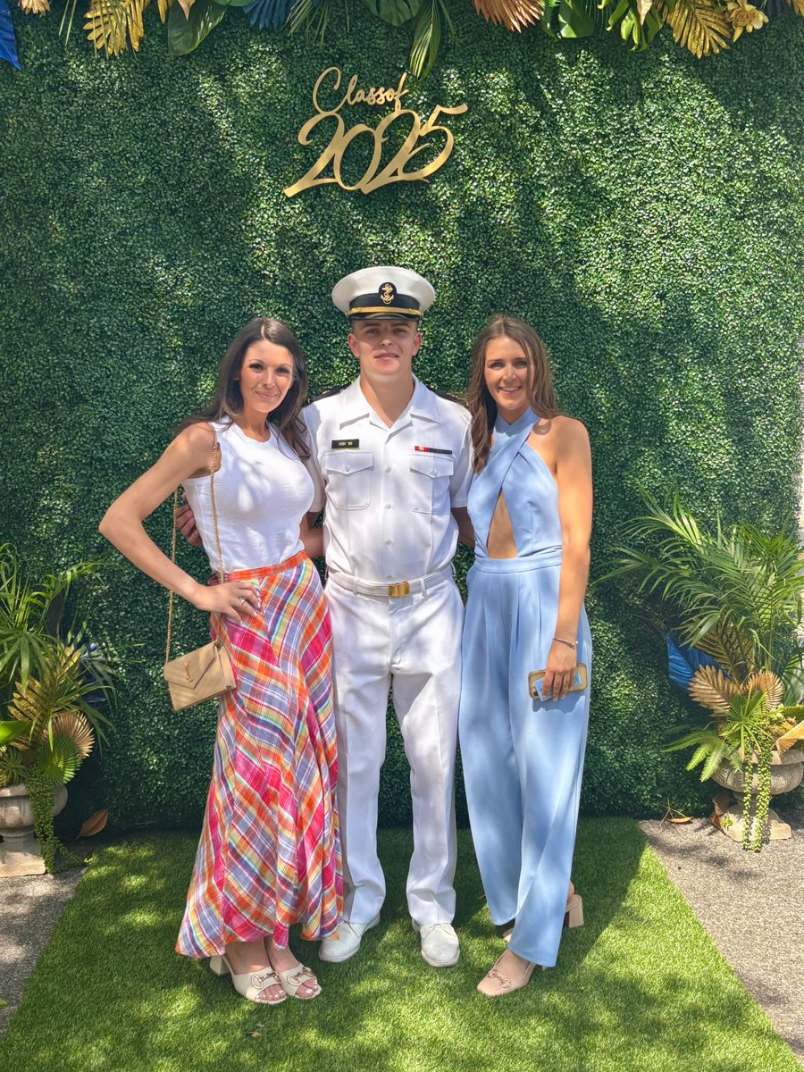 Sofi Ash tweet media