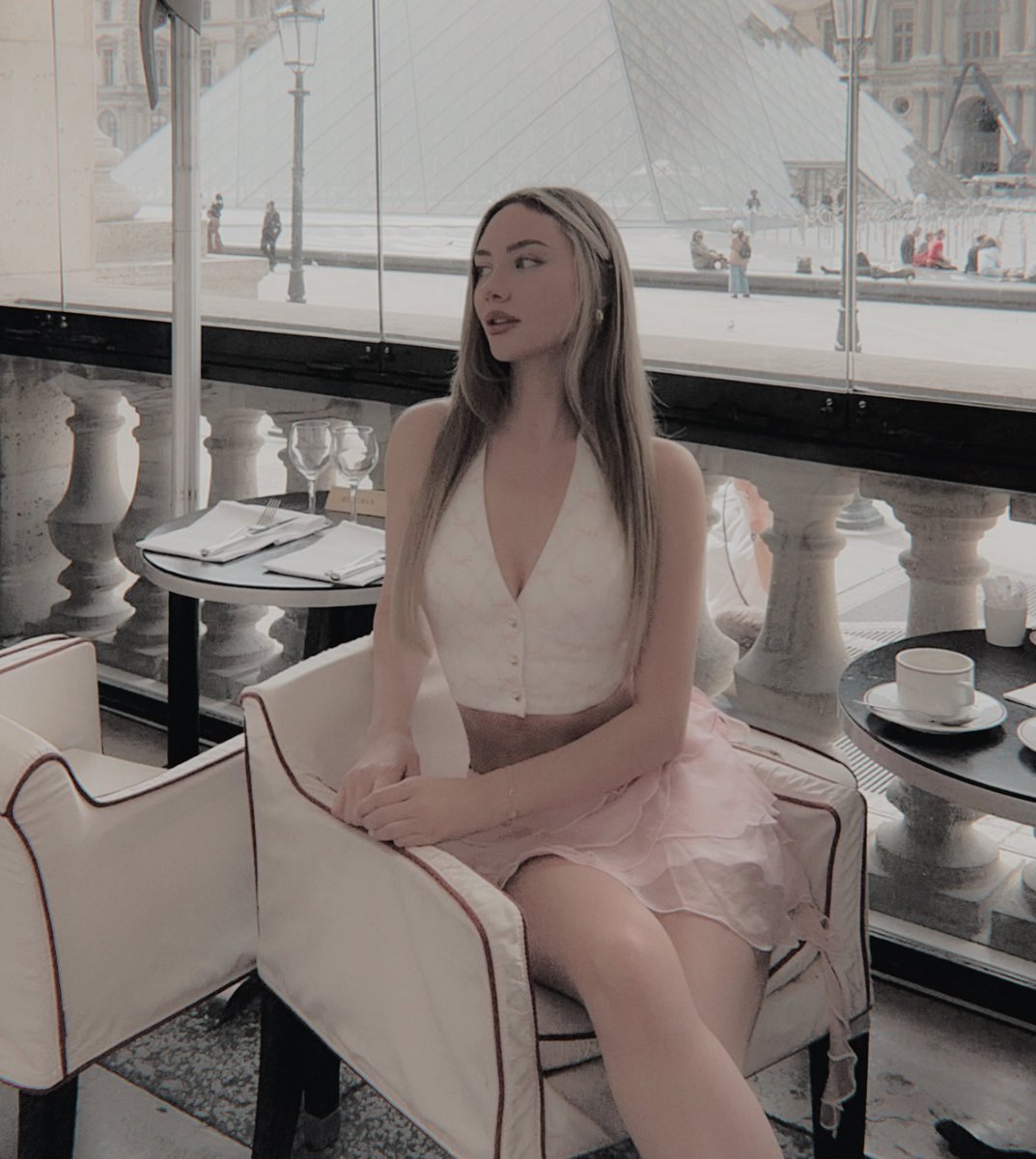 ᅠㅤㅤㅤ

ᅠㅤㅤㅤ

       Ꮺ  ⠀ֵ⠀⠀ᰭ   ⠀𝒊𝐧𝐬𝐭𝐚𝐠𝐫𝐚𝐦  𝐩𝐨͟𝐬𝐭
      ﹫𝗆𝖺𝑟𝑖.𝐚𝐧𝐧𝐞 ꞉    monday  .

ᅠㅤㅤㅤ

ᅠㅤㅤㅤ